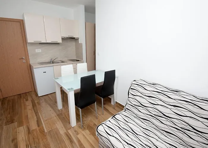 Ivo 2 アパート Kovacic